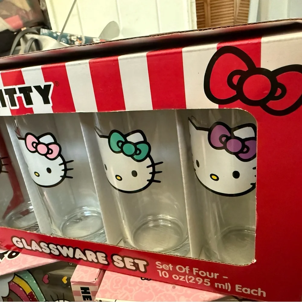 Hello Kitty Glassware Set of 4 | Clear Sanrio Cups | New in Box